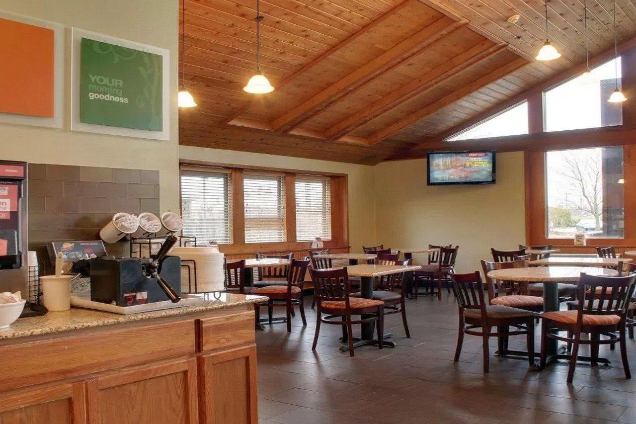 Comfort Inn & Suites Syracuse-Carrier Circle East Syracuse Esterno foto