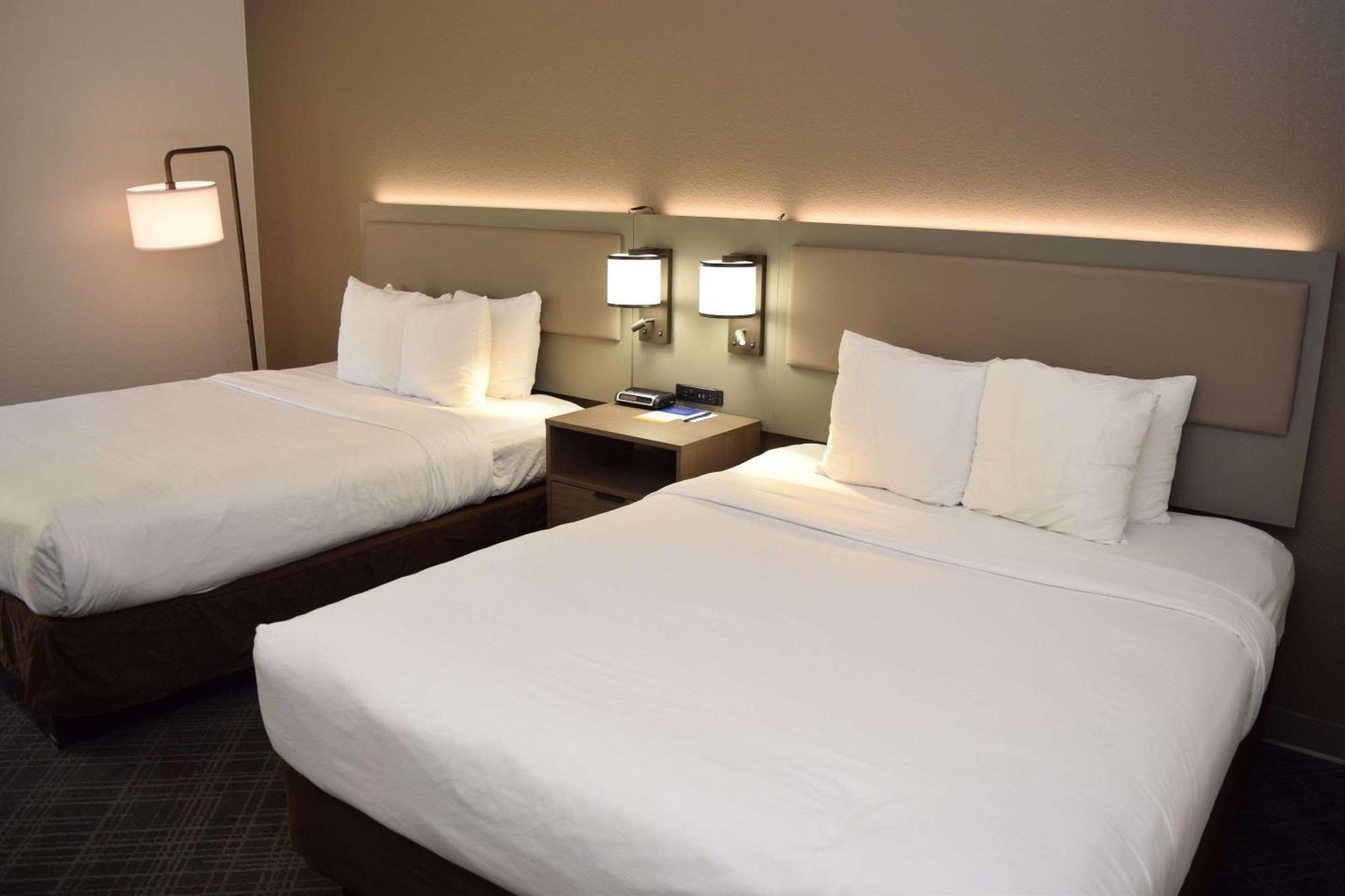 Comfort Inn & Suites Syracuse-Carrier Circle East Syracuse Esterno foto