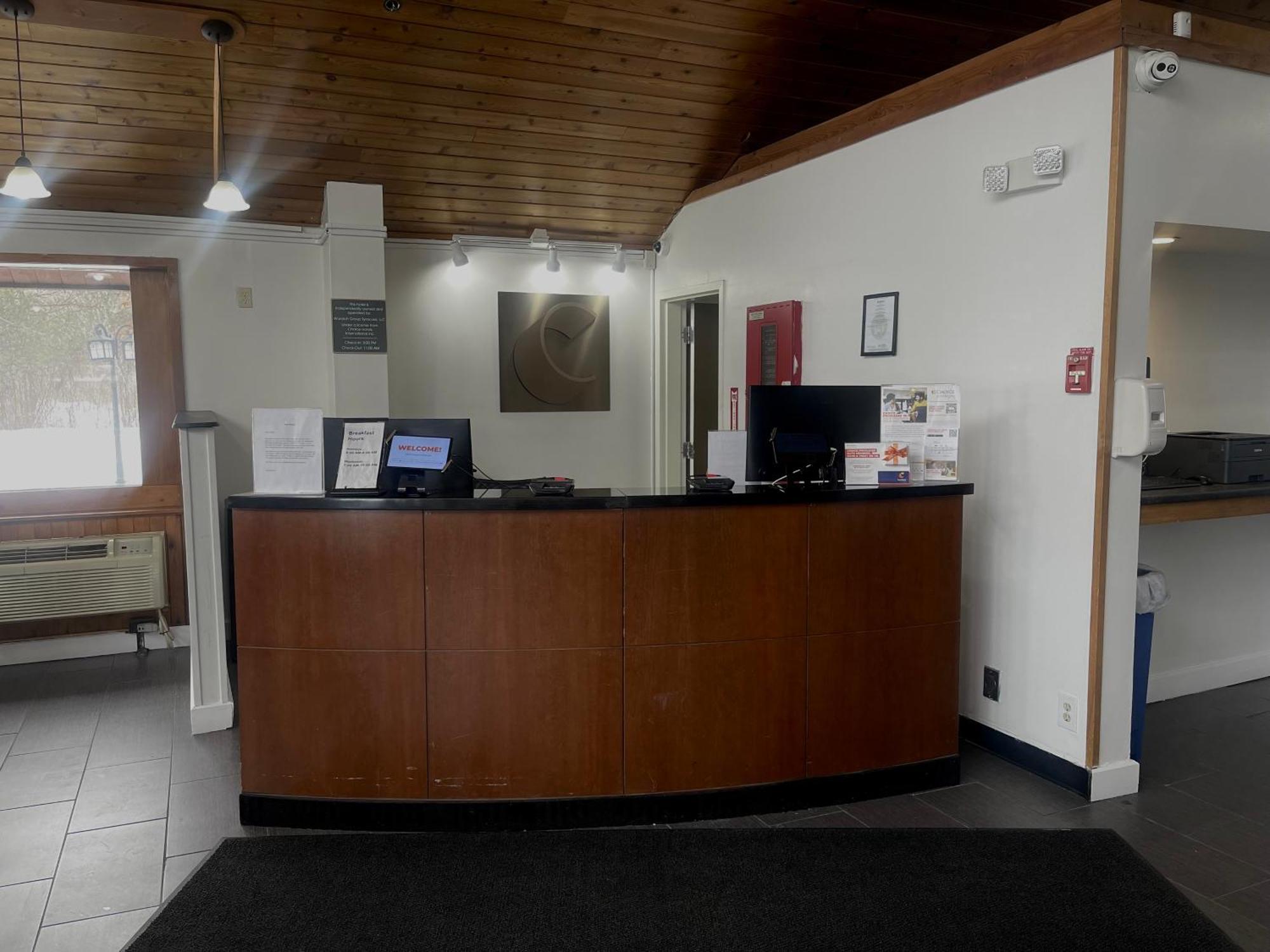 Comfort Inn & Suites Syracuse-Carrier Circle East Syracuse Esterno foto