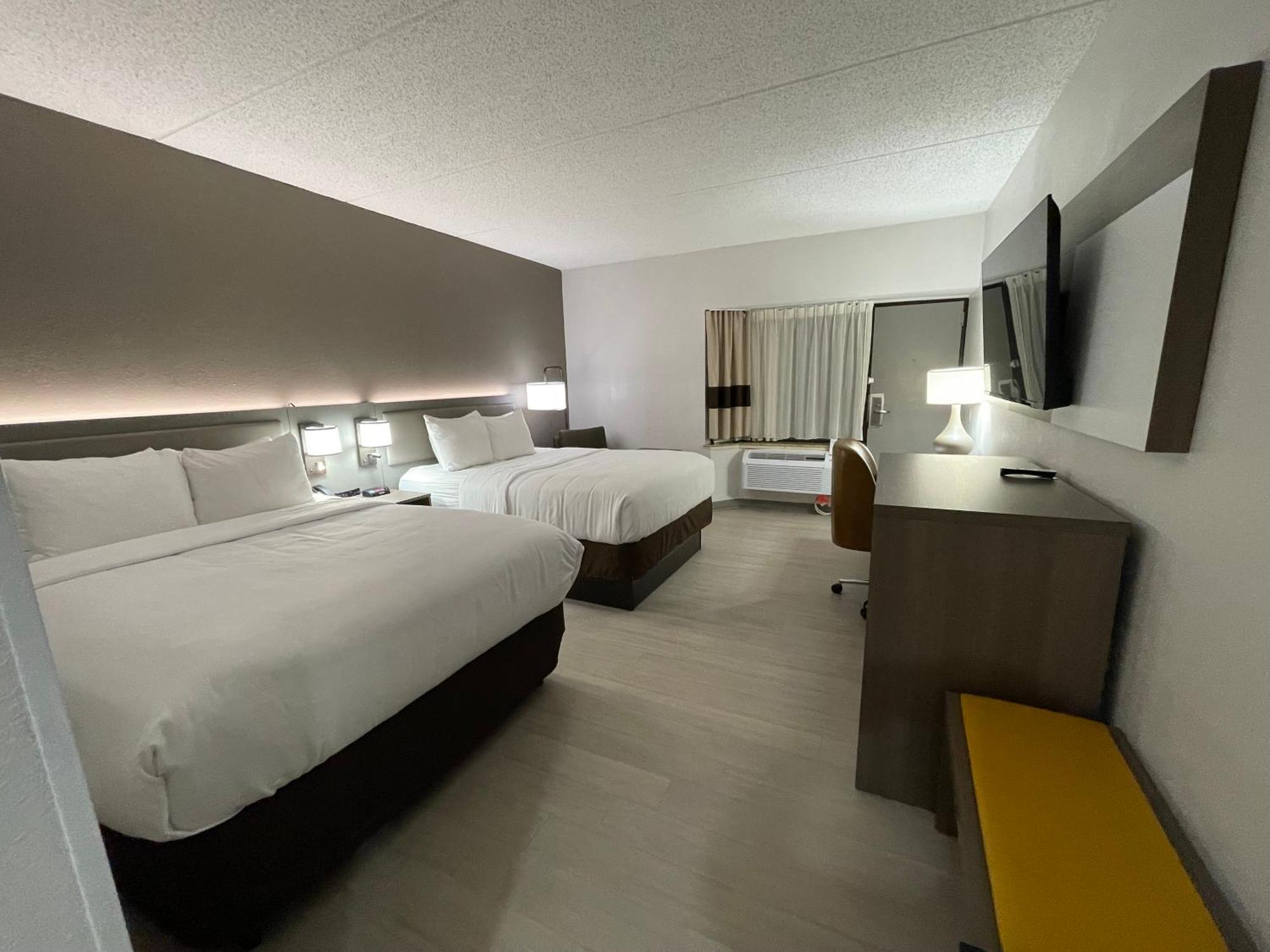 Comfort Inn & Suites Syracuse-Carrier Circle East Syracuse Esterno foto