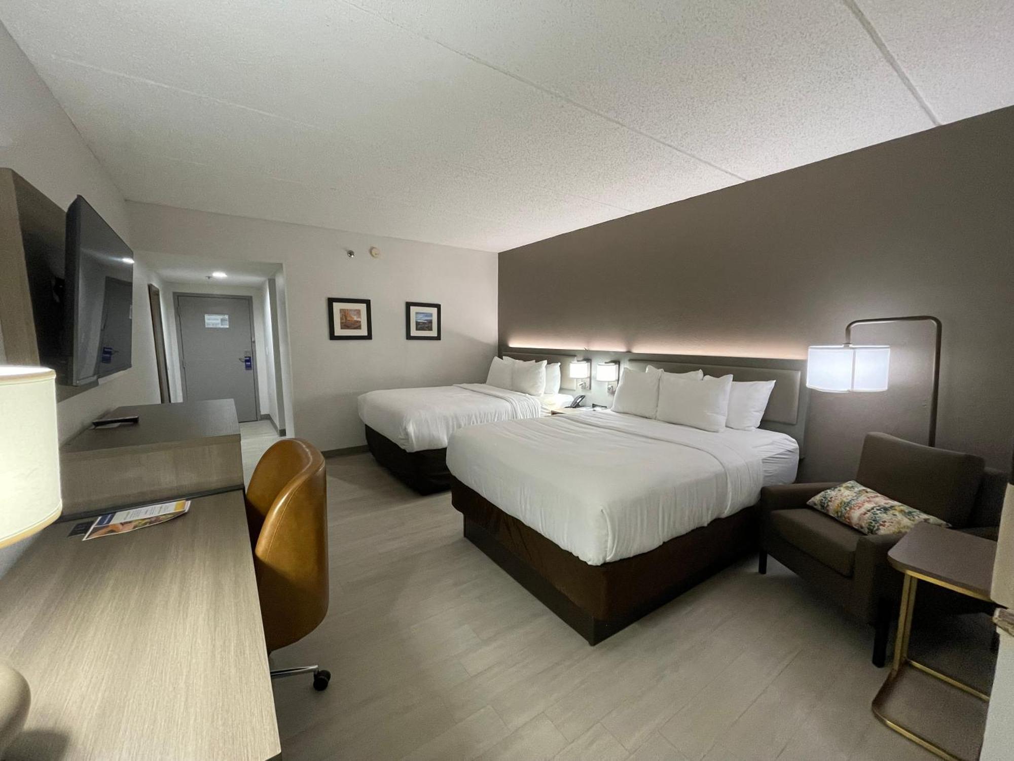 Comfort Inn & Suites Syracuse-Carrier Circle East Syracuse Esterno foto