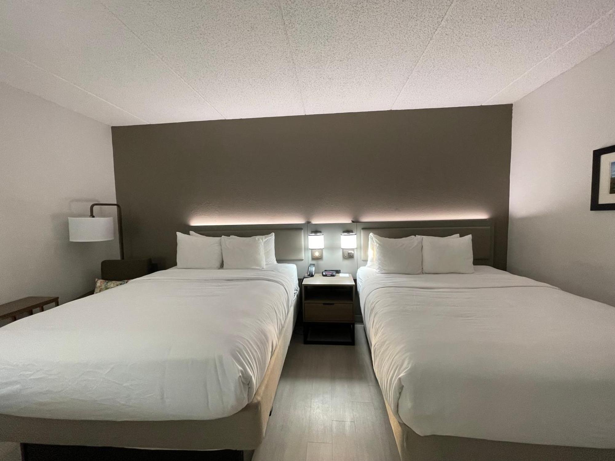 Comfort Inn & Suites Syracuse-Carrier Circle East Syracuse Esterno foto